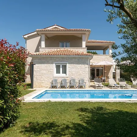 Villa Lykka Kaštelir